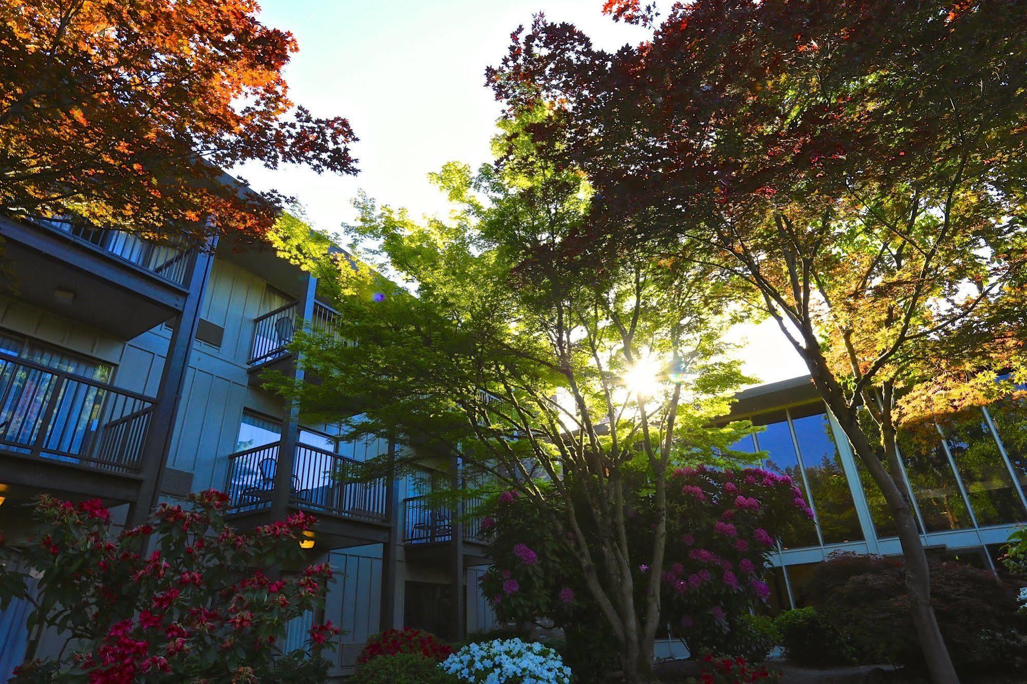 Valley River Inn Eugene Exteriér fotografie